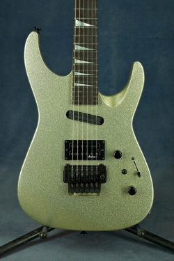 Charvel Super Dinky Maho