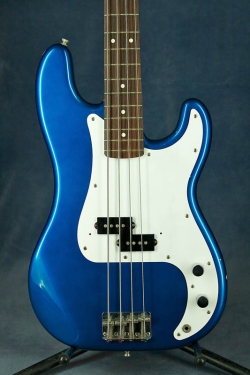 Fender Precision Bass PB-62 (Blue)