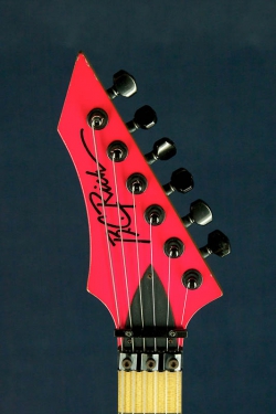 B.C.Rich Gunslinger (Pink)