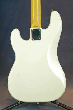 Fender Precision Bass PB-72 White