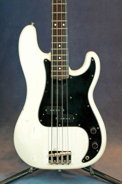 Fender Precision Bass PB-72 White