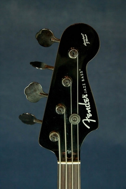 Fender Aerodyne Deluxe Jazz Bass