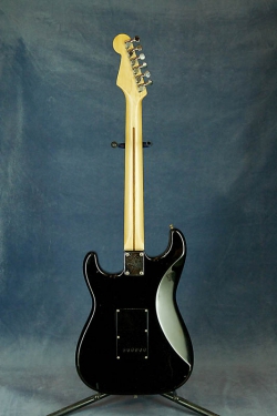 Squier SST-36 (Black)