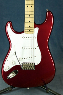 Fender ST-72LH (Red)