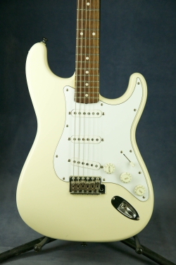 Fender Stratocaster ST-62 Japan (White)