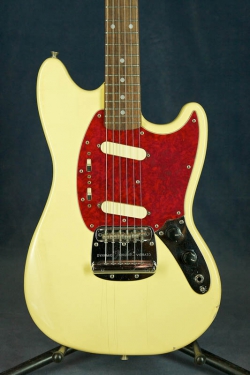 Fender Mustang MG-65