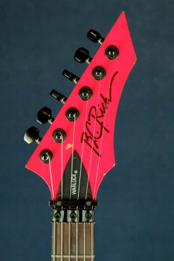 B.C.Rich Warlock Pink