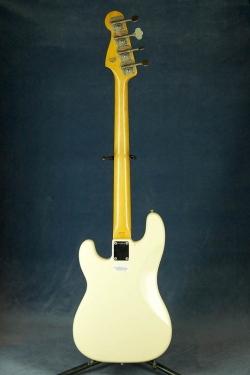 Fender Precision Bass PB-62 White