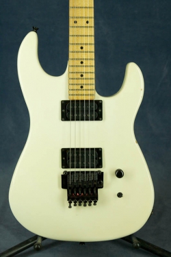 B.C.Rich Gunslinger White