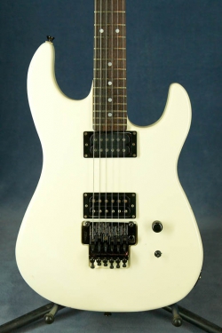 B.C.Rich Gunslinger White