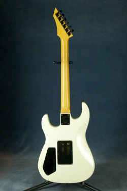 B.C.Rich Gunslinger White