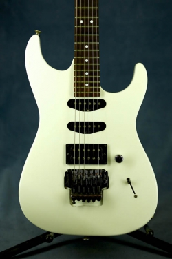 Charvel DK-055 SSH (White)