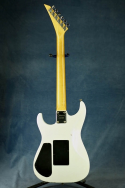 Charvel DK-055 SSH (White)