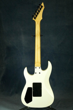 B.C.Rich Gunslinger White