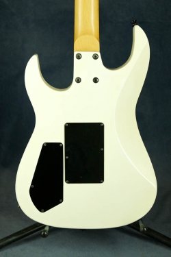 B.C.Rich Gunslinger White