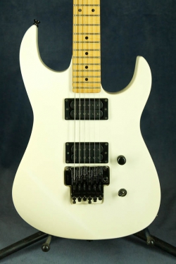 B.C.Rich Gunslinger White