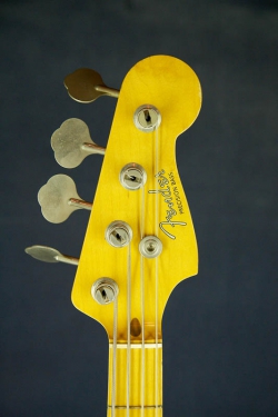 Fender Precision Bass