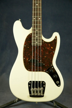 Fender Mustang Bass