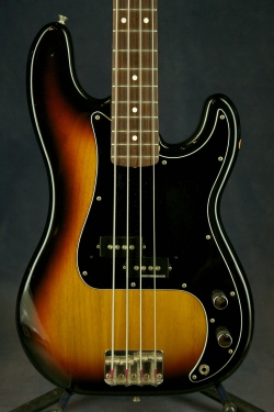  Fender Precision Bass