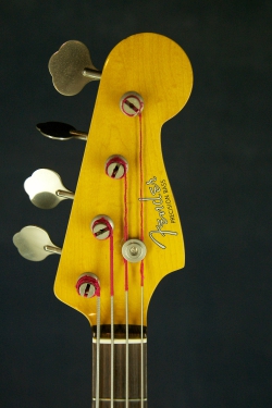  Fender Precision Bass